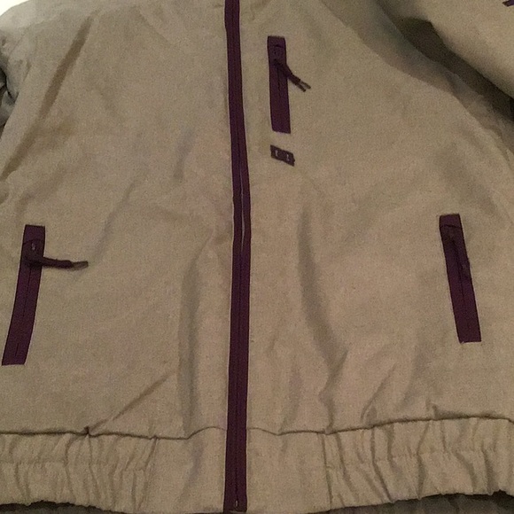 DC women’s Snowboarding Jacket - Picture 8 of 10